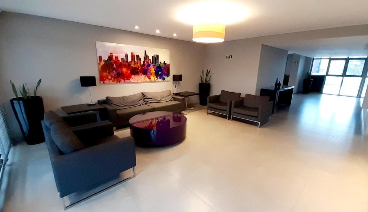 Estudio Aconchegante No Centro De Curitiba - Ar Condicio E Localizacao Perfeita! Eksteriør bilde