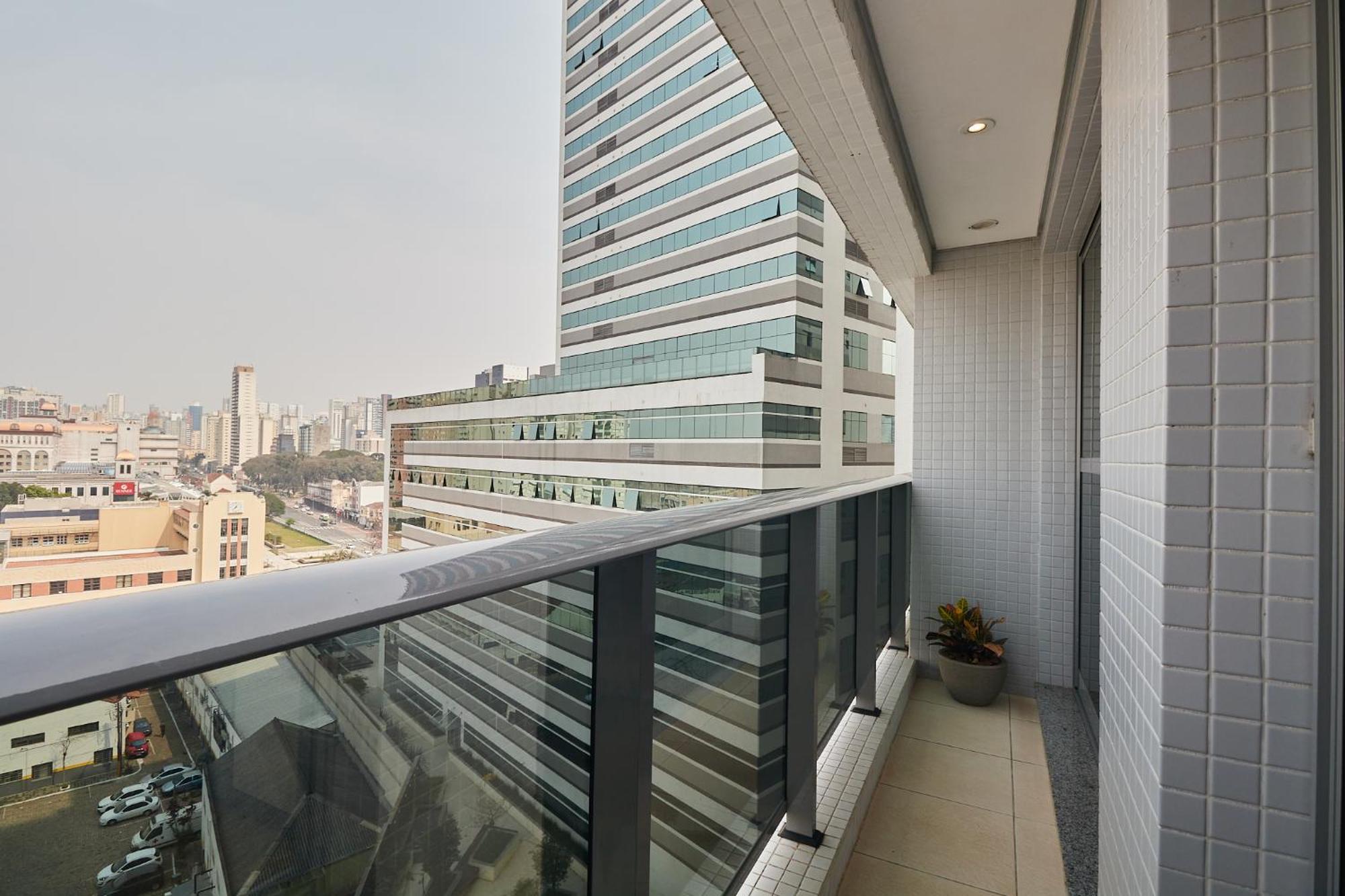 Estudio Aconchegante No Centro De Curitiba - Ar Condicio E Localizacao Perfeita! Eksteriør bilde